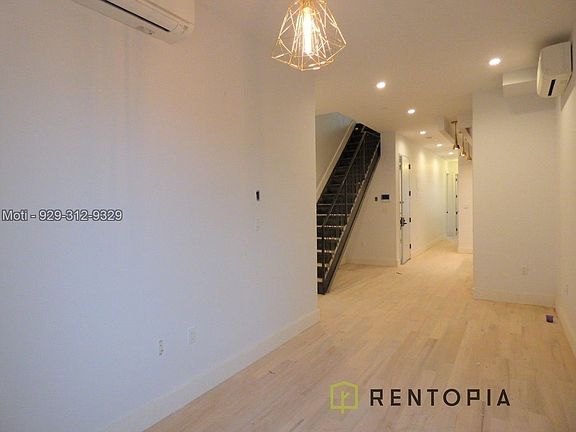 4th image of 144 N 11th St #4C