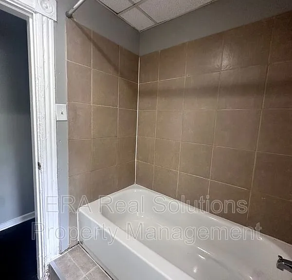 723 Sycamore St #2 — Photo 12