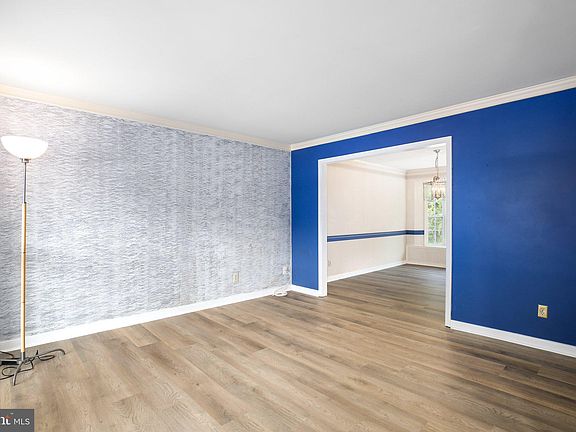 5th image of 30 Joyce St