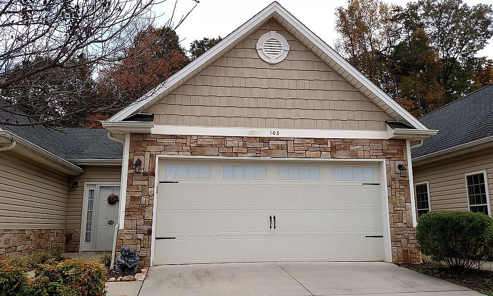 1st image of 103 Chateau Pl