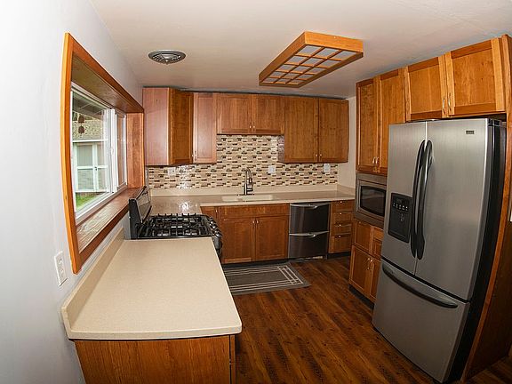 3rd image of 23109 61st Ave W