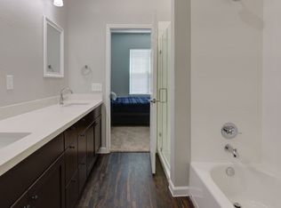 10828 Champion Forest Loop #1511, Conroe, TX 77303