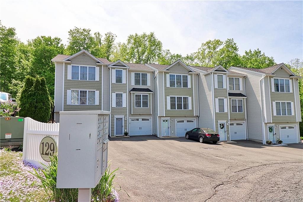 1292 Taft Pointe, Waterbury, CT 06708 Zillow