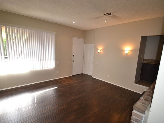 2nd image of 9350 Moonbeam Ave Unit 5