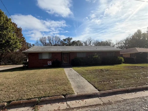 502 S Chestnut St, Gainesville, TX 76240