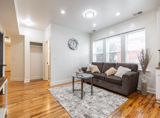 3800 W Ainslie St #1, Chicago, IL 60625