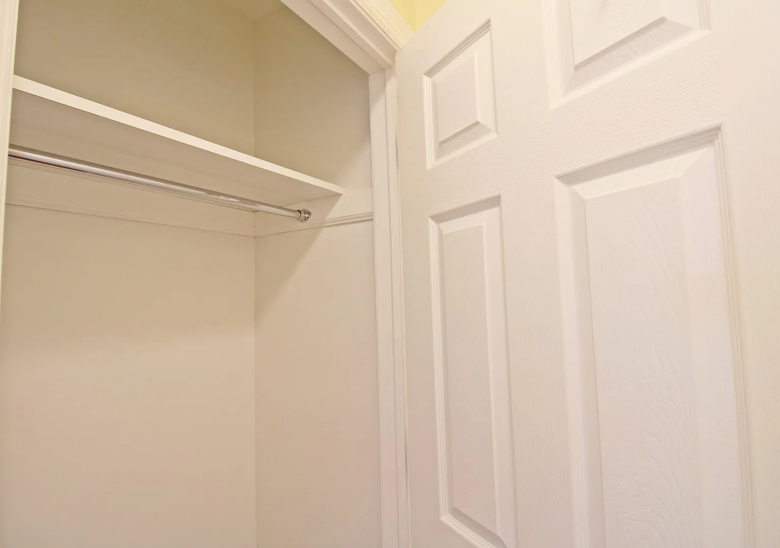5 bed, $1,150 — Photo 4