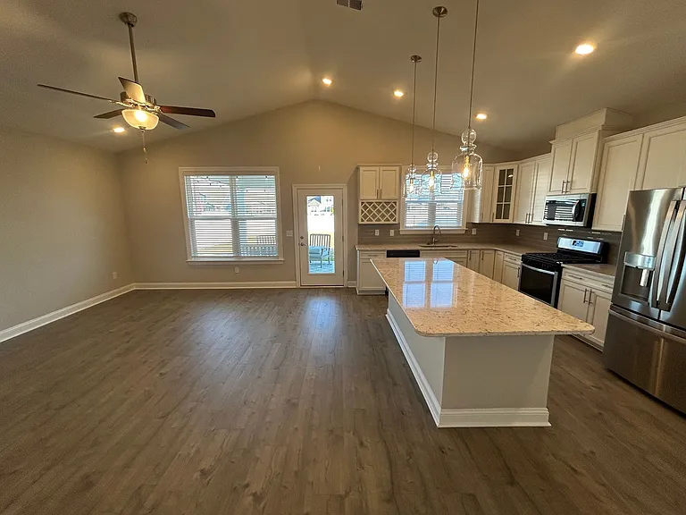 585 Oyster Dr — Photo 20