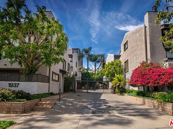 3rd image of 1925 S Beverly Glen Blvd APT 30