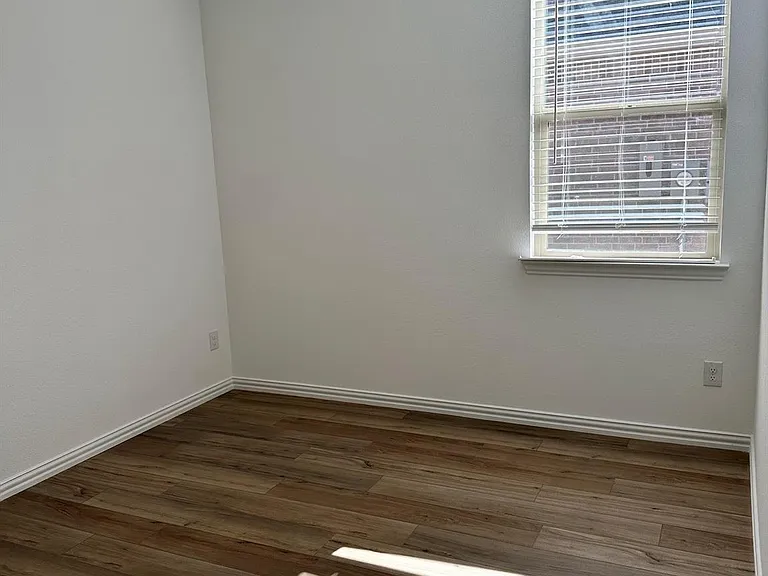 1008 Chip St — Photo 7