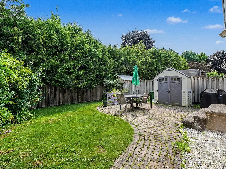 84 Sherway Dr — Photo 31