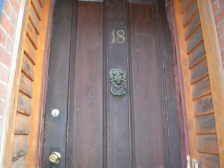 18 Warwick St #1 — Photo 13