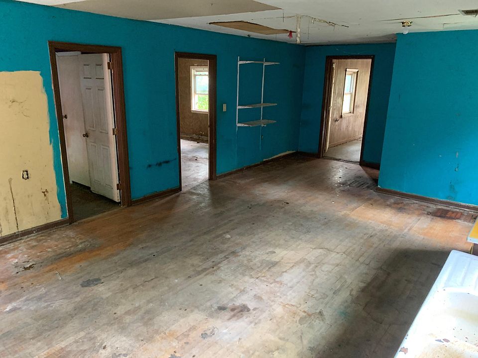 215 Hillvale St, Gloverville, SC 29828 Zillow