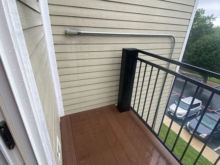 1380 Hunters Rd #J — Photo 14