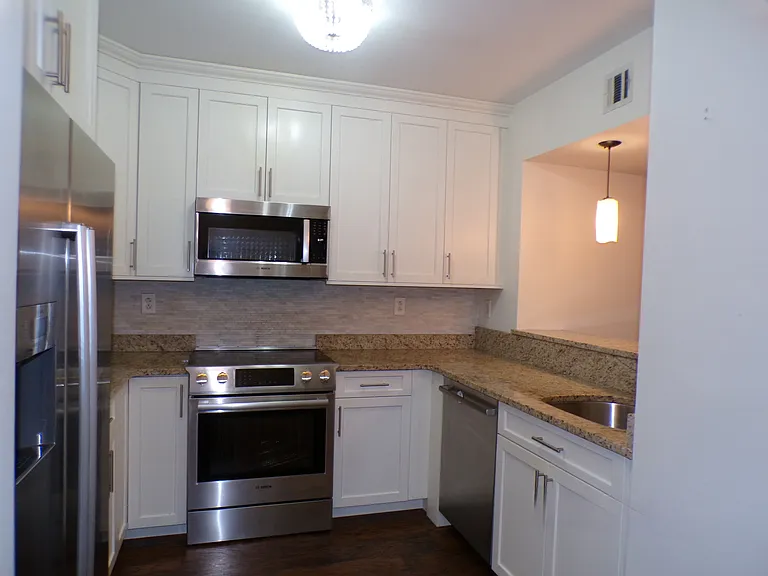 1 Cityview Ln #214 — Photo 5