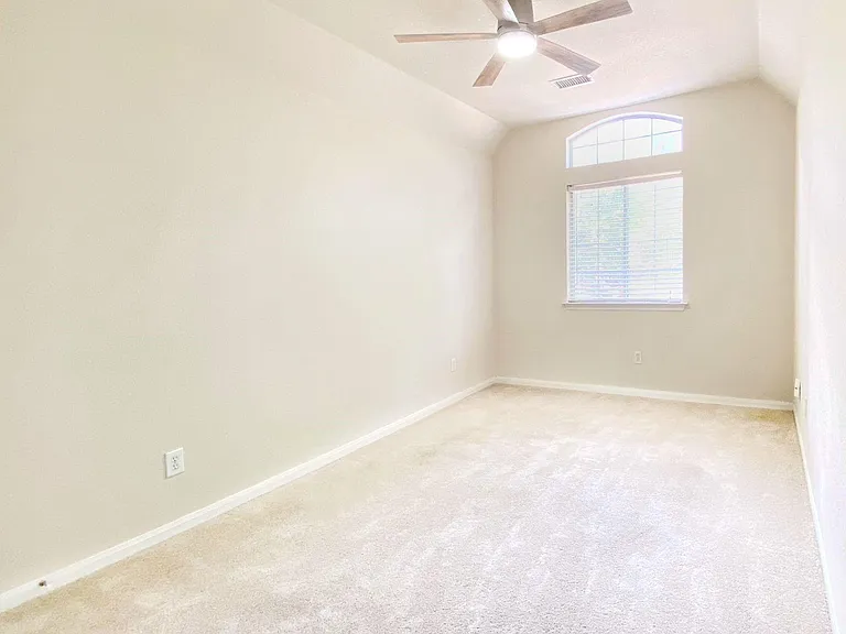 54 Alderon Woods Pl — Photo 37