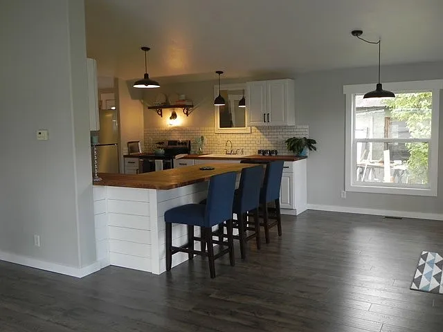 104 Main St — Photo 6