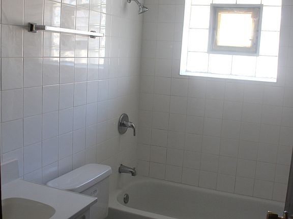 5th image of 383 Yates Ave APT 3