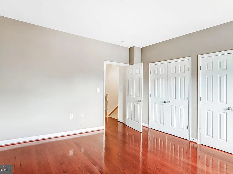 42526 Mayflower Ter — Photo 28