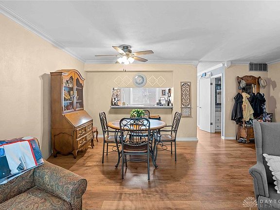 5th image of 1662 Longbow Ln APT C