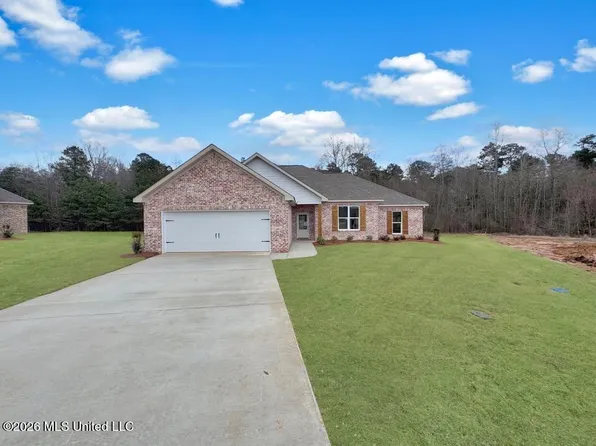 213 Dolly Ln, Magee, MS 39111