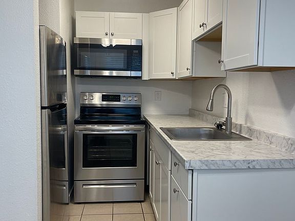 5th image of 272 Boulder Creek Dr #5
