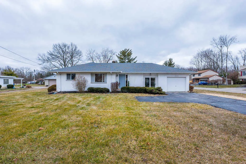 4061 Stygler Rd N photo 1