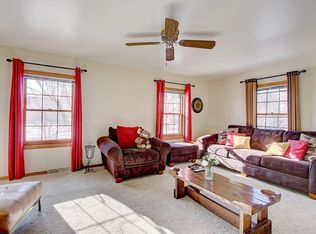 9200 Dunkelow Rd, Franksville, WI 53126