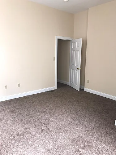 2364 W Clifton Ave #2 Photo 1