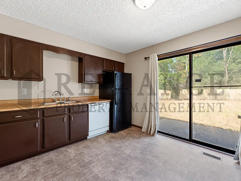 1320 E Peach Ave #1 — Photo 9