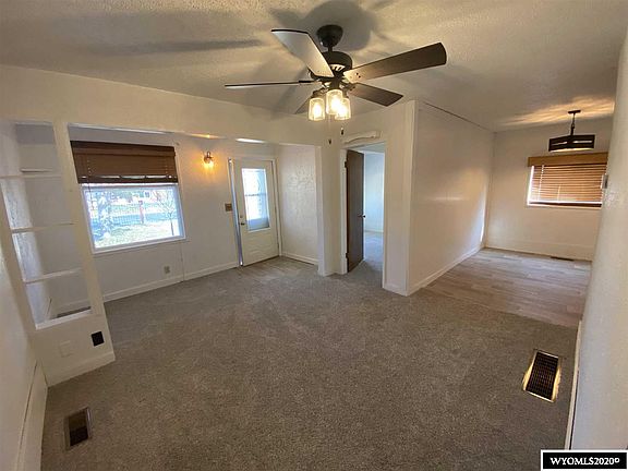 3rd image of 209 E Madison Ave