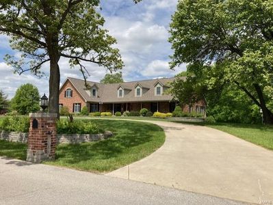1544 Mammoth Dr, O'Fallon, MO, 63366