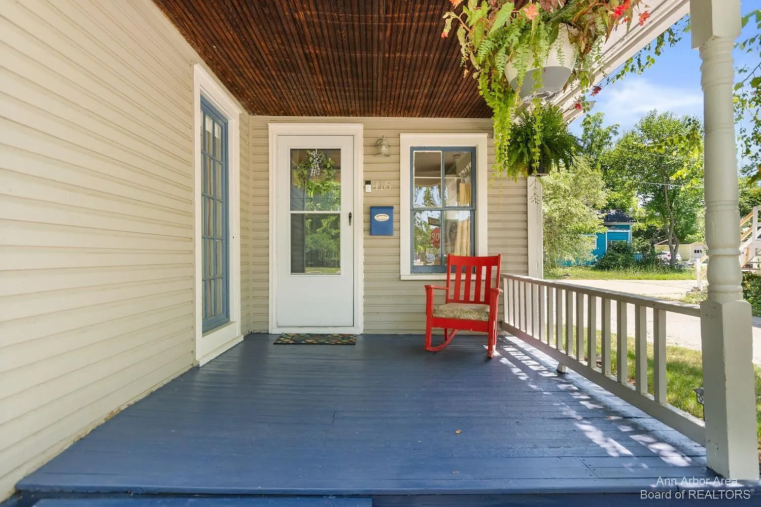3 bed, 884 sqft, $2,150 — Photo 2