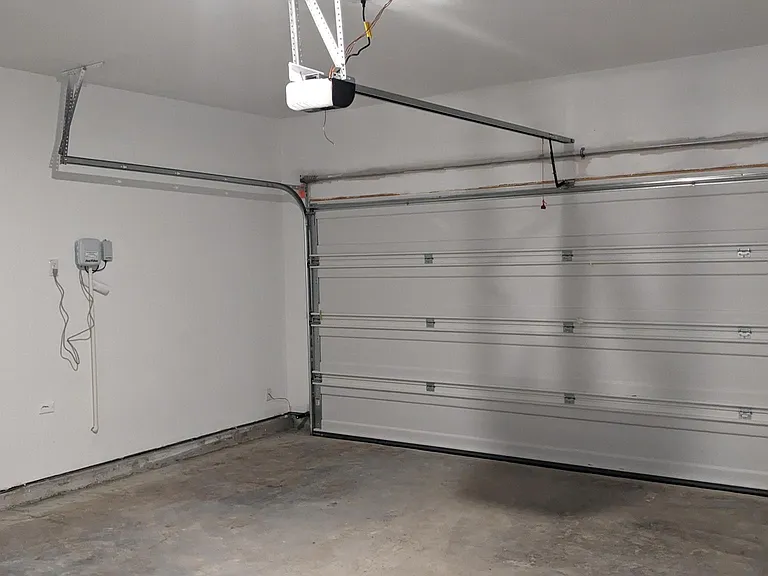 2142 Donker Dr — Photo 23