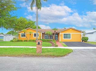 11040 SW 140th Ave, Miami, FL 33186