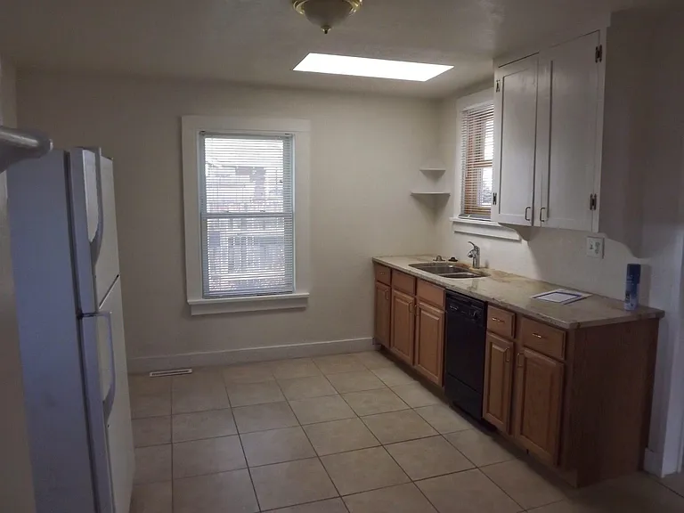 2987 S Acoma St — Photo 10