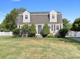 14 Barbara Dr, Amesbury, MA 01913
