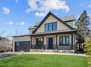 1211 Pinegrove Rd, Oakville, ON L6L 2W8