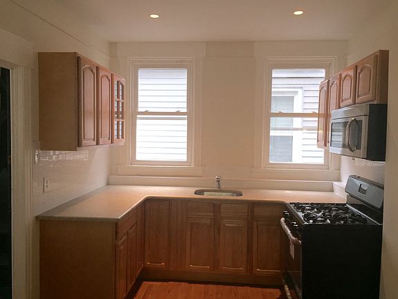 4th image of 316 Glenwood Ave #2