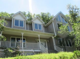 2 Pyngyp Rd, Stony Pt, NY 10980