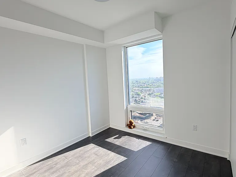 1185 Dupont St #2101 — Photo 19