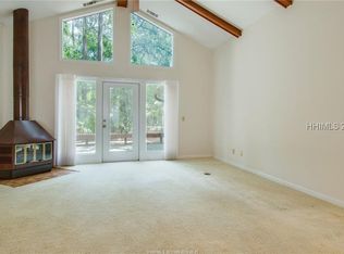 12 Columbine Ln, Hilton Head Island, SC 29928