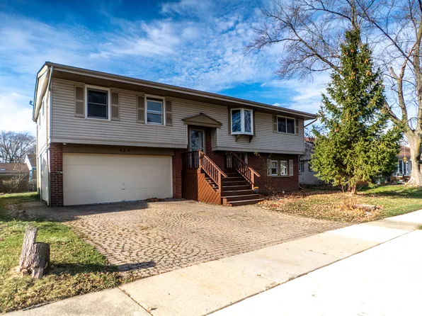 404 Holly Dr, Streamwood, IL 60107