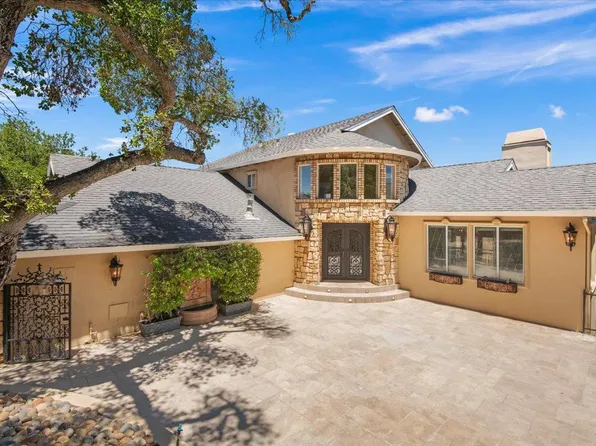 17864 Holiday Dr, Morgan Hill, CA 95037