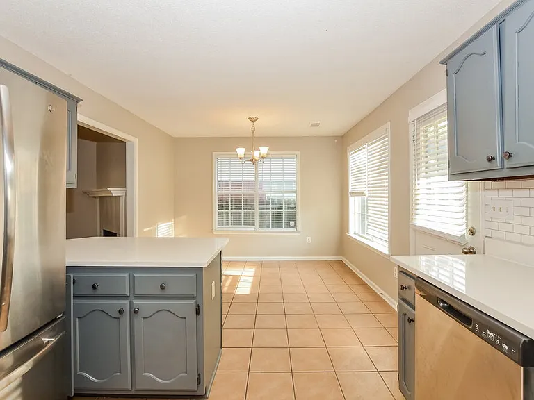 1029 Appling Meadow Dr — Photo 11