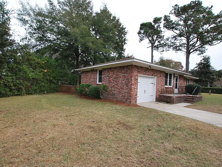 Side yard with gate entrance to backyard