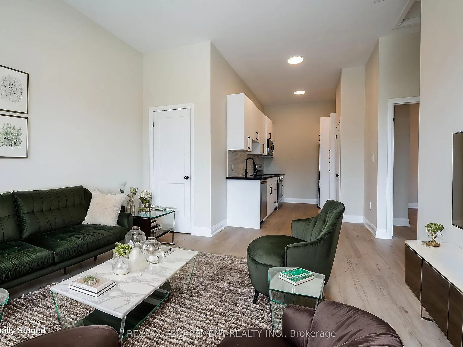 2 bed, $2,250 — Photo 3