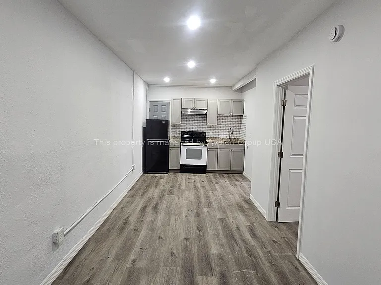 5708 Merrill Rd #8 — Photo 2