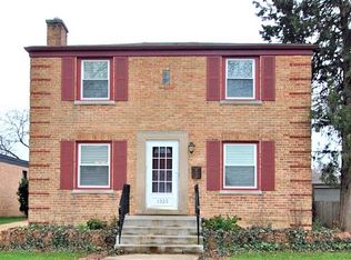 1323 Hazel Ct, Des Plaines, IL 60018