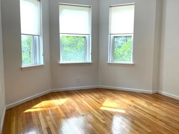 1409 Commonwealth Ave APT 305, Brighton, MA 02135
